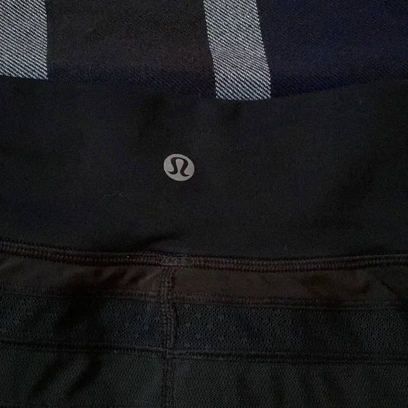 Lululemon Skirt - Picture 4 of 5